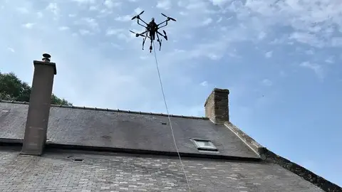Nettoyage gouttière Tinténiac-1